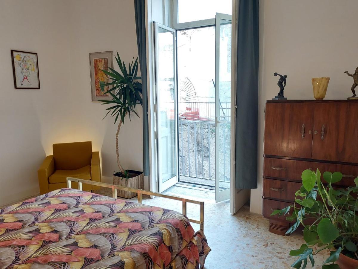 B&B Palazzo Carafa Di Montorio Наполи Екстериор снимка